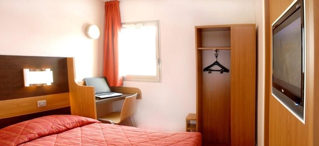 Hotelf1 Igny Massy Tgv Zimmer foto